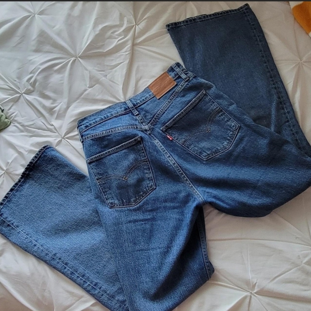 Levi's High Rise 90s Flare Jeans - image 3